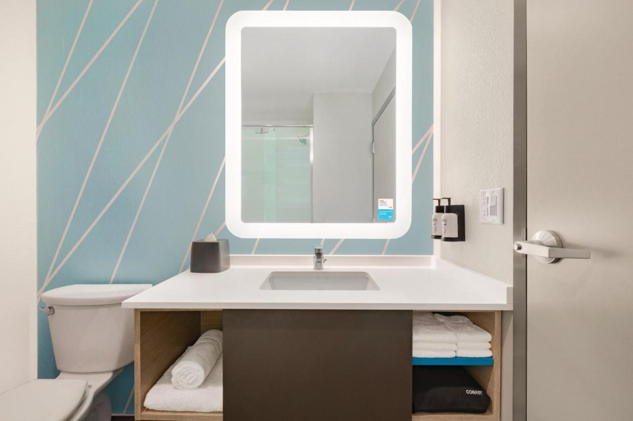 Avid Hotels - Guadalajara Av Vallarta Pte By Ihg Zapopan Ngoại thất bức ảnh
