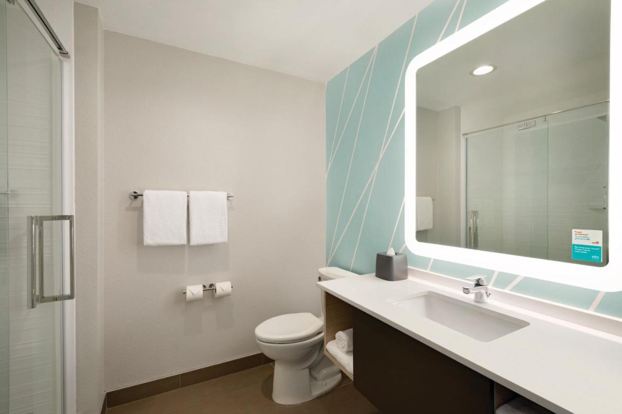 Avid Hotels - Guadalajara Av Vallarta Pte By Ihg Zapopan Ngoại thất bức ảnh