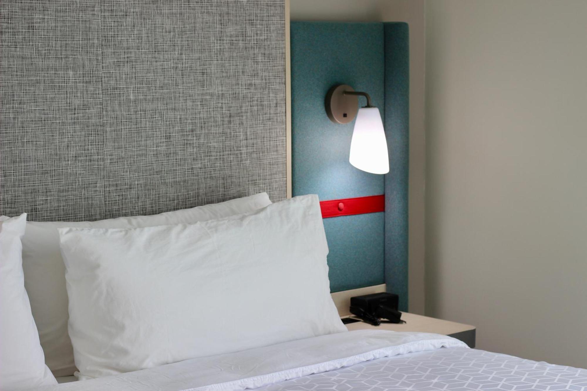 Avid Hotels - Guadalajara Av Vallarta Pte By Ihg Zapopan Ngoại thất bức ảnh